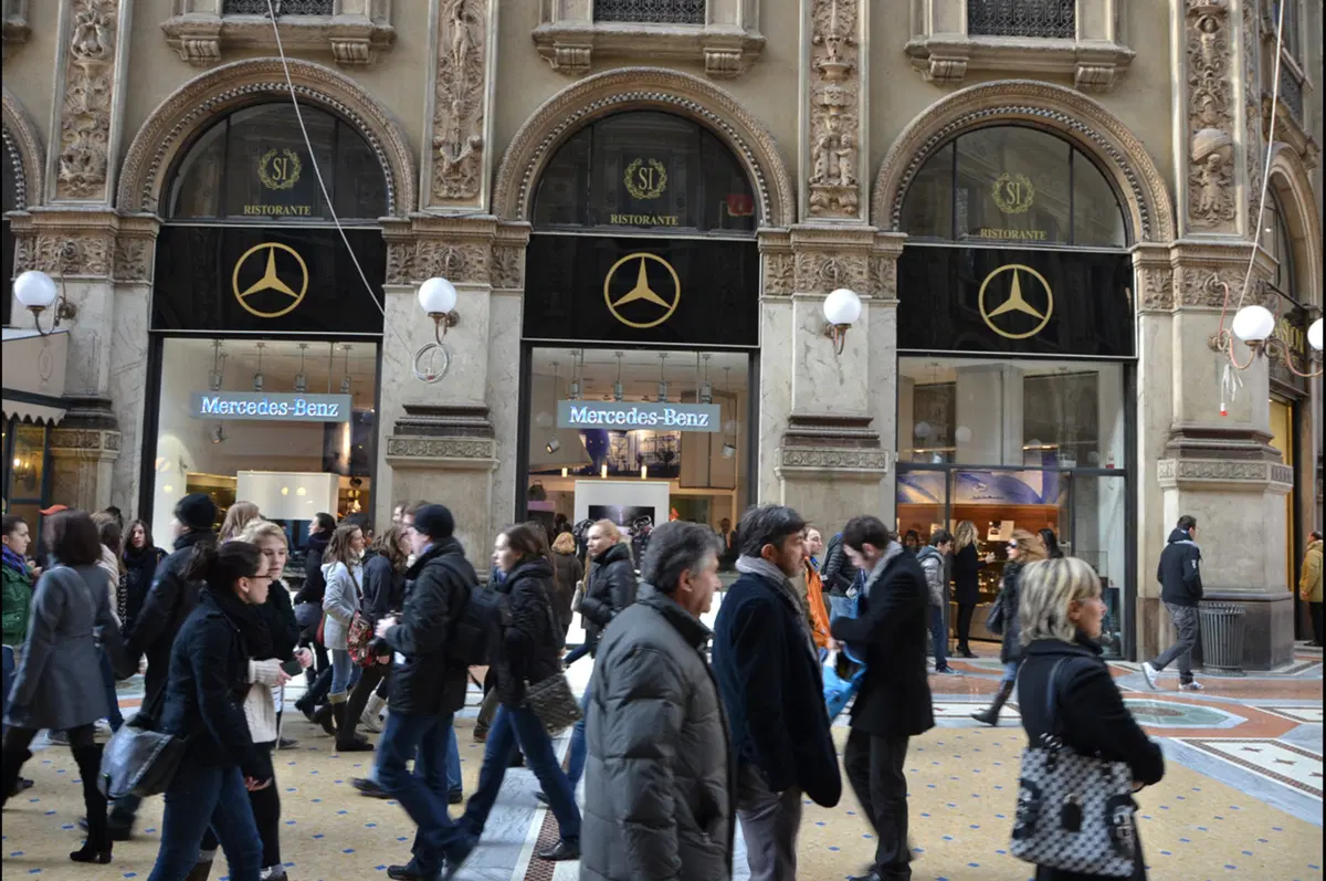 Arriva in Italia il profumo Mercedes-Benz