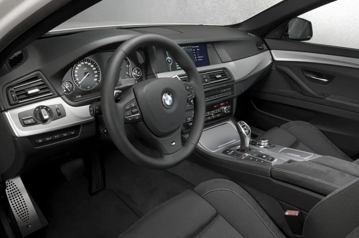 BMW M550d xDrive (17)