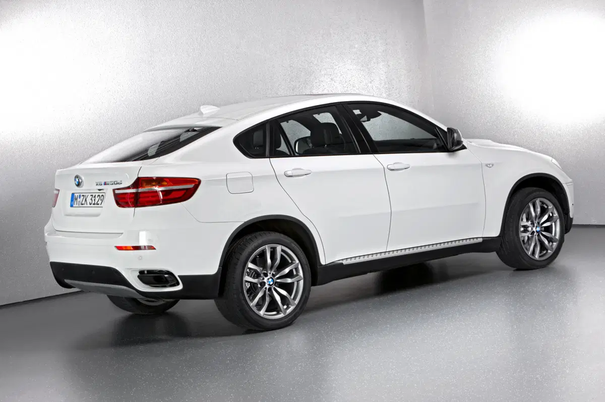 BMW X6 M50d (2)