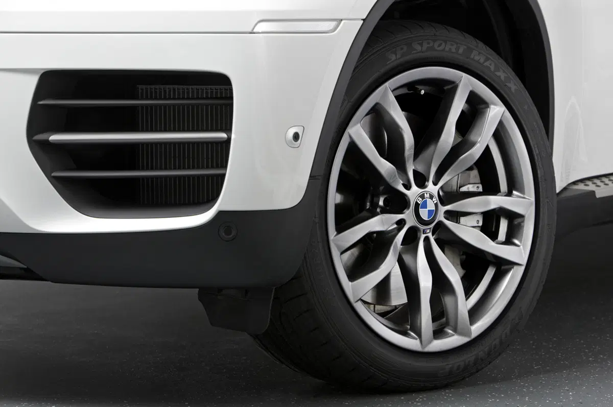 BMW X6 M50d (12)
