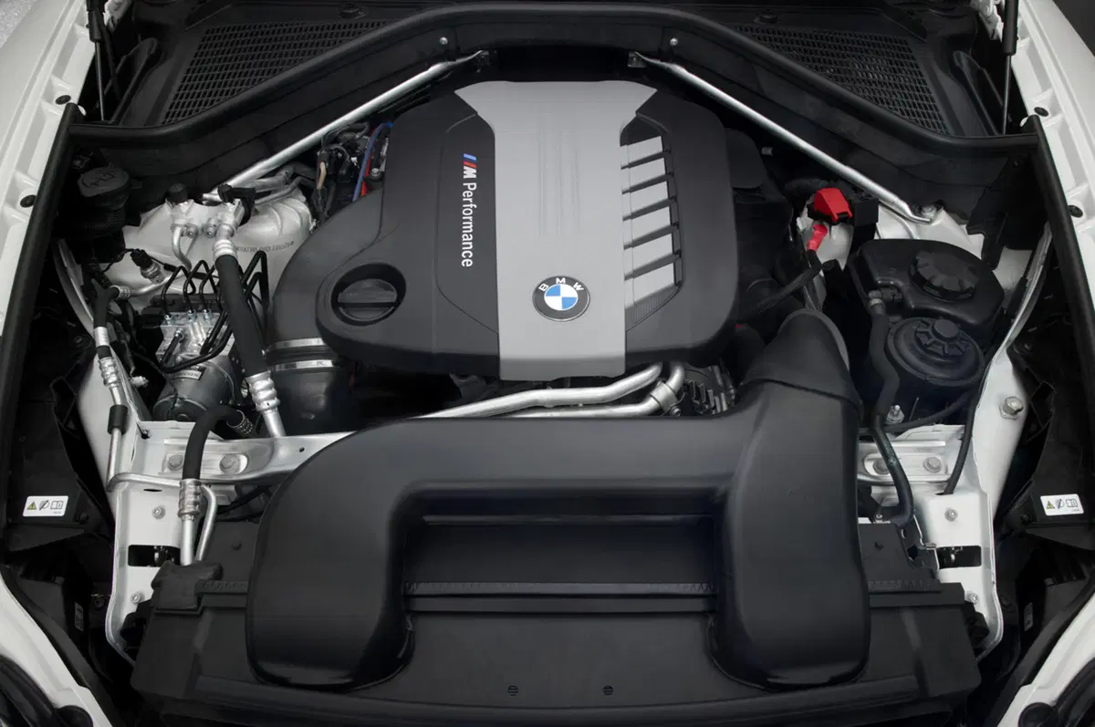 BMW X6 M50d (15)