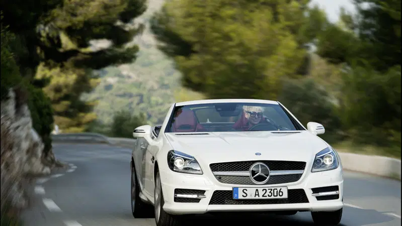 Gamma Mercedes-Benz: col 2.1 diesel &egrave; 'Tax Ready'