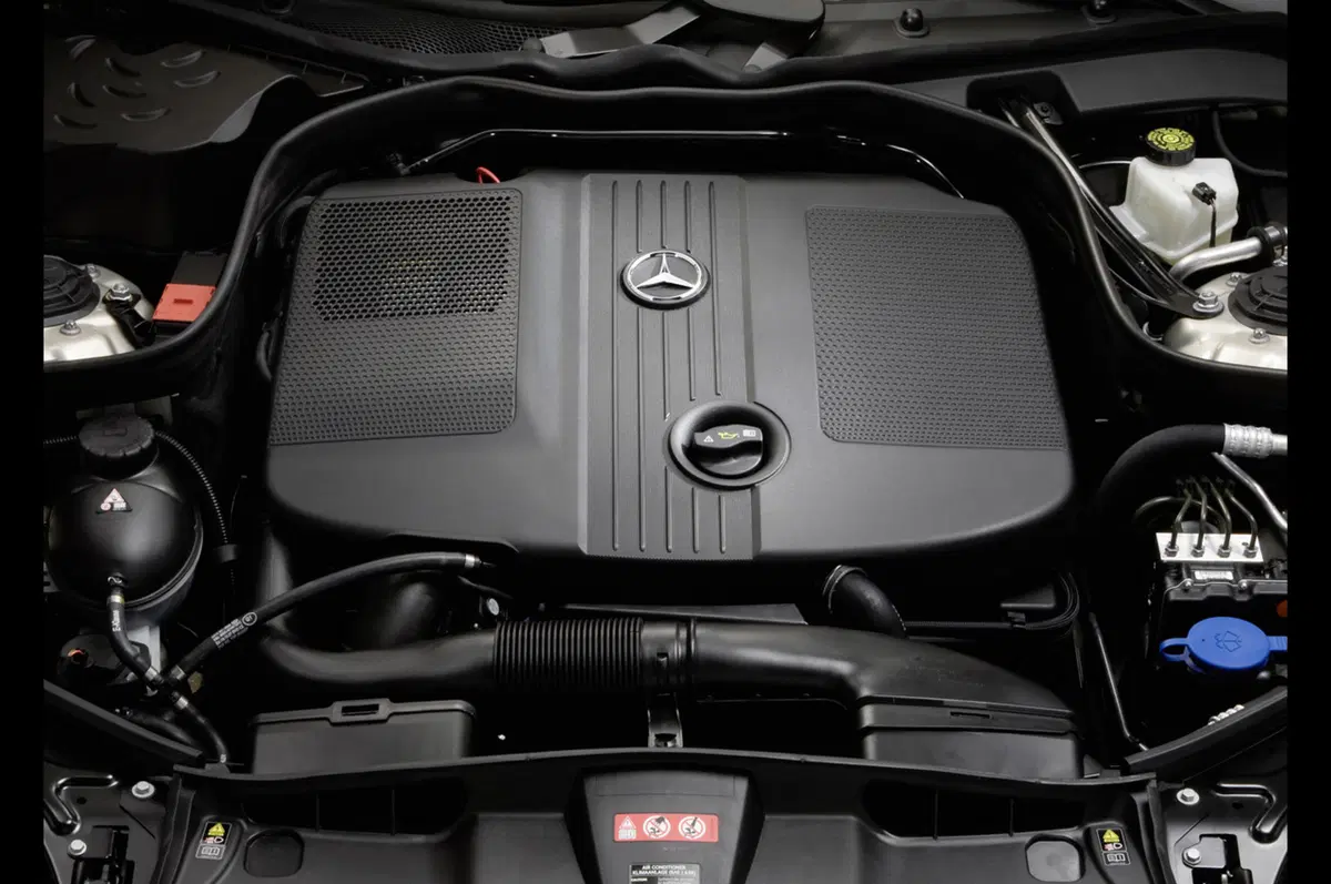 Gamma Mercedes-Benz: col 2.1 diesel è 'Tax Ready' (4)
