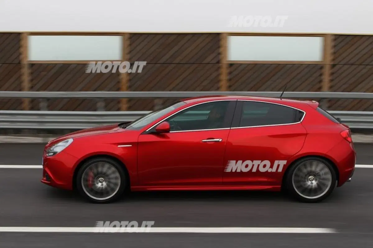 Alfa Romeo Giulietta TCT (5)