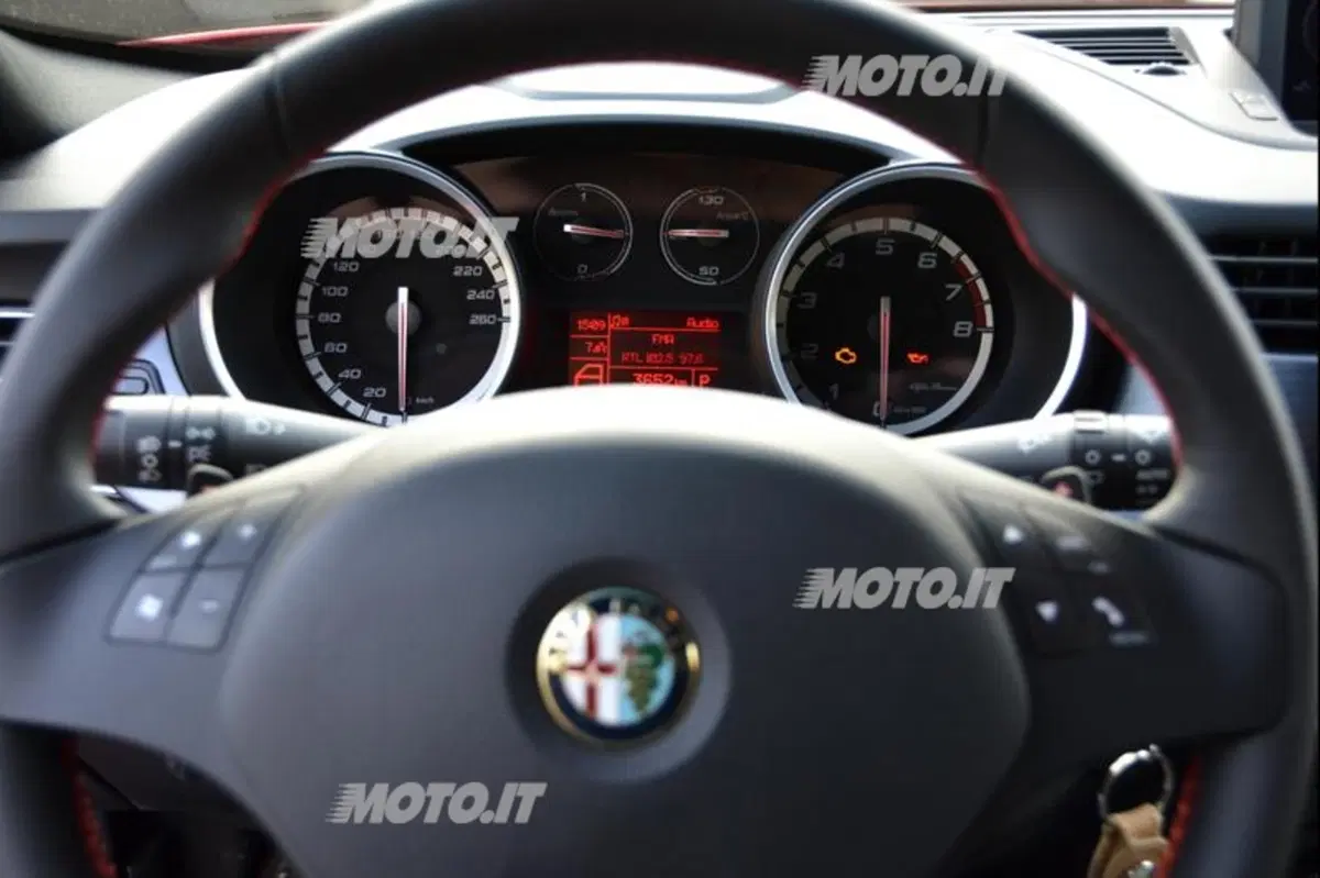 Alfa Romeo Giulietta TCT (17)