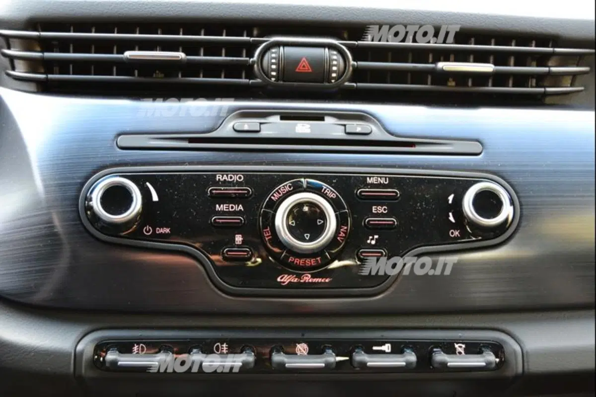 Alfa Romeo Giulietta TCT (24)
