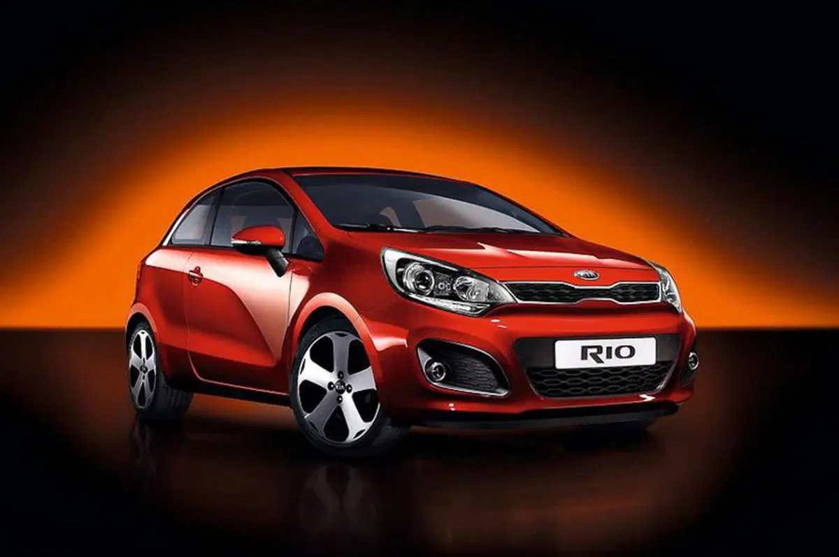 Kia Rio 3 porte (4)