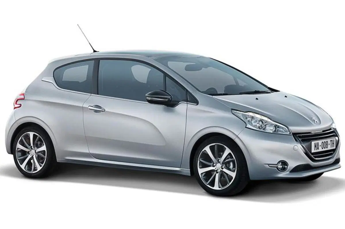 Peugeot: avviata a Poissy la produzione della 208 (3)