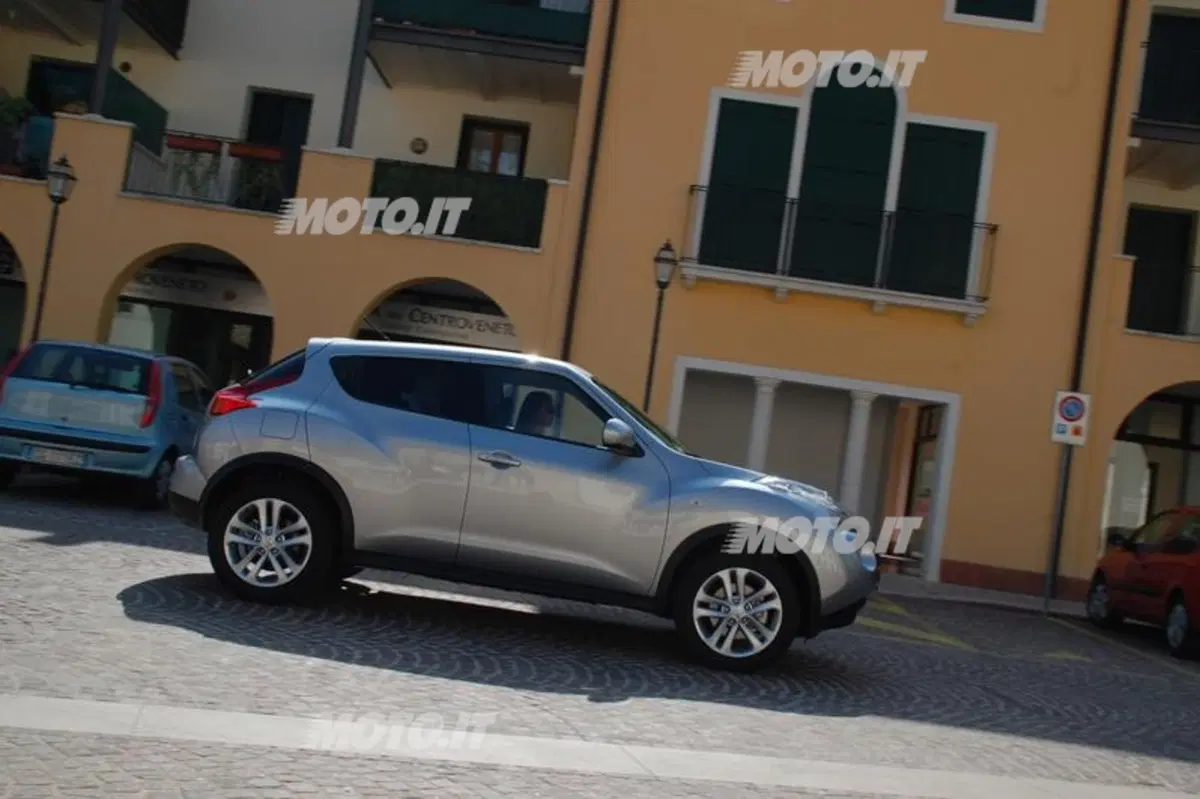 Nissan Juke 1.6 DIG-T Tekna (13)