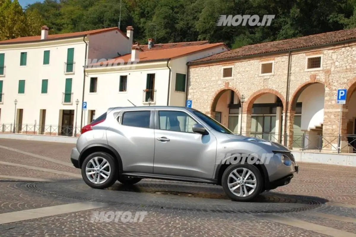 Nissan Juke 1.6 DIG-T Tekna (17)