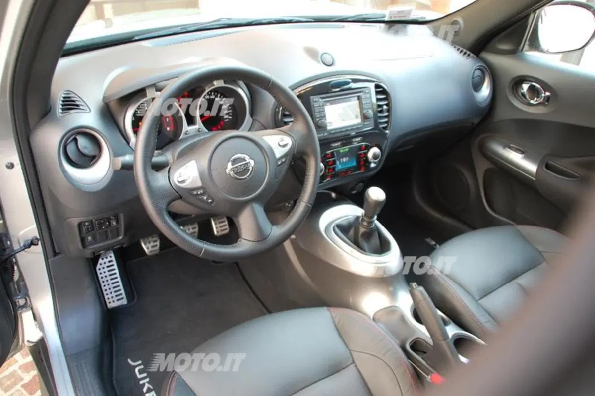 Nissan Juke 1.6 DIG-T Tekna (40)