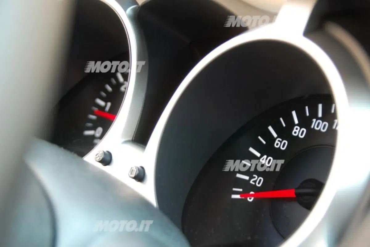 Nissan Juke 1.6 DIG-T Tekna (43)