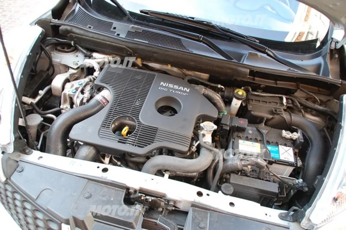Nissan Juke 1.6 DIG-T Tekna (61)