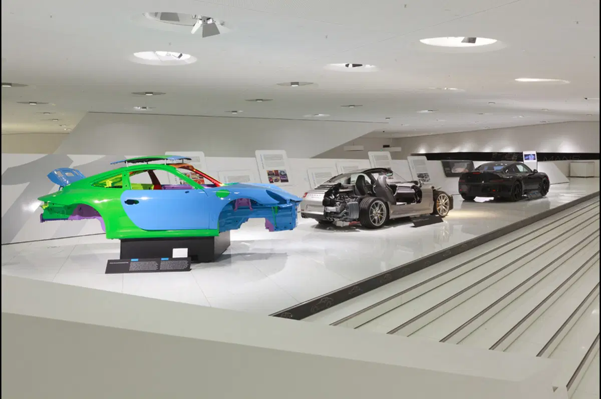 Museo Porsche: una esposizione dedicata alla 911 (2)