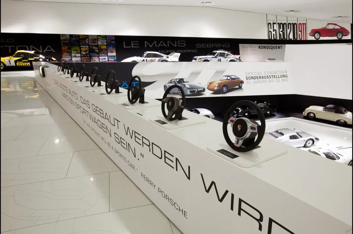 Museo Porsche: una esposizione dedicata alla 911 (6)