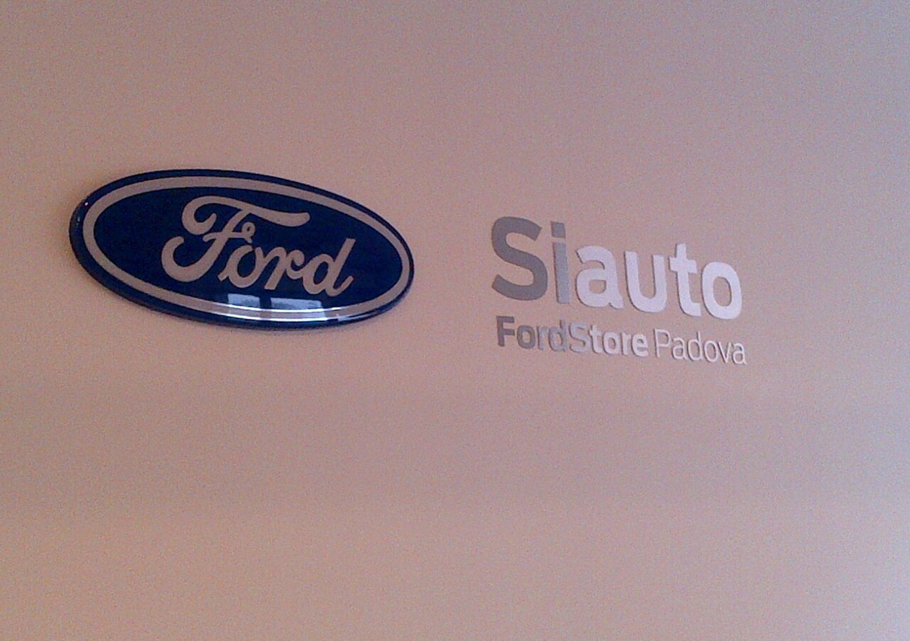 Aperto a Padova un nuovo Ford Store