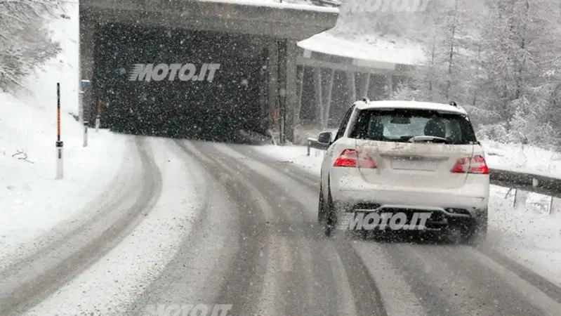 Gomme da neve: chiarimenti su ordinanze e relative applicazioni