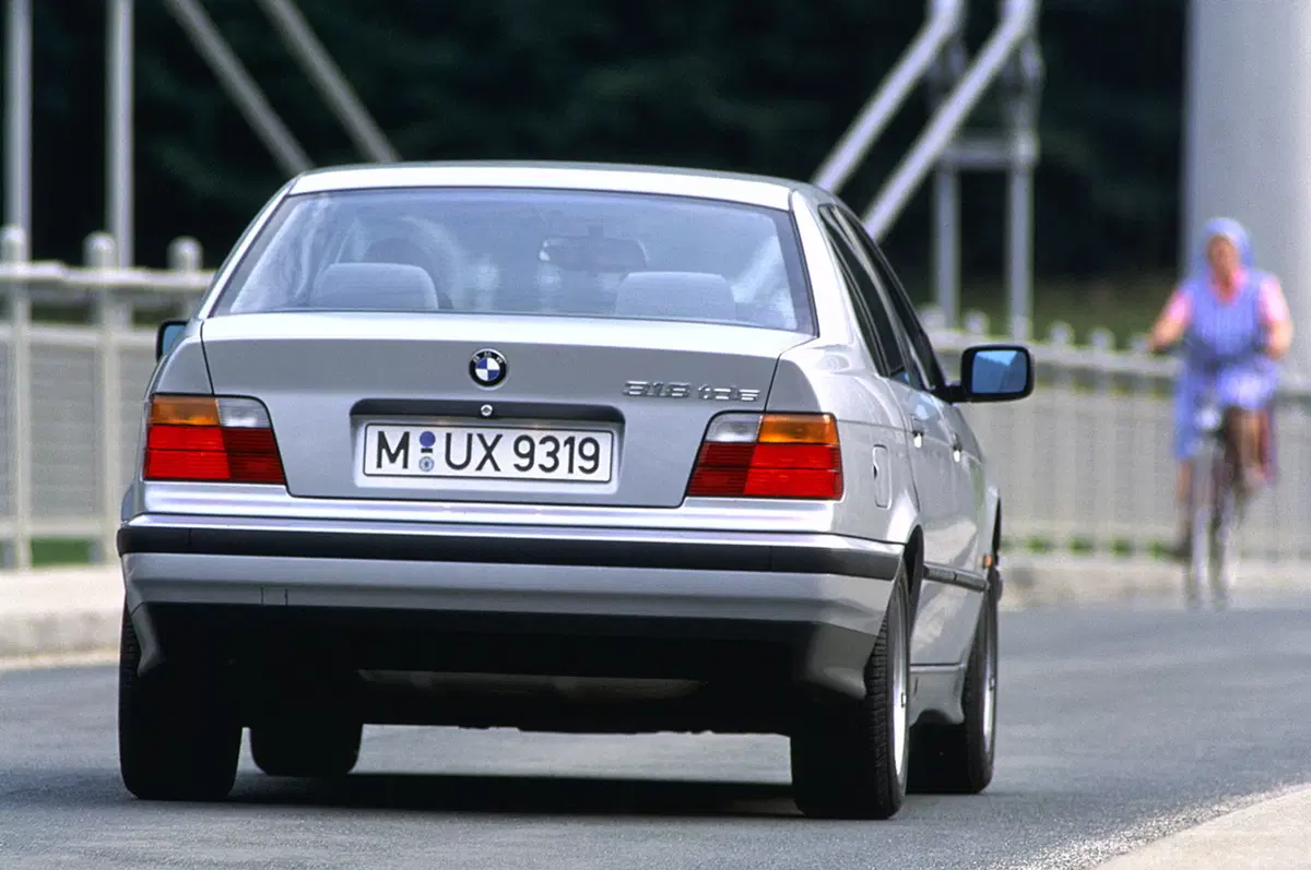 BMW Serie 3: una storia lunga sei generazioni (10)
