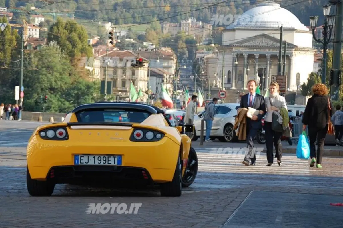 Tesla Roadster (3)