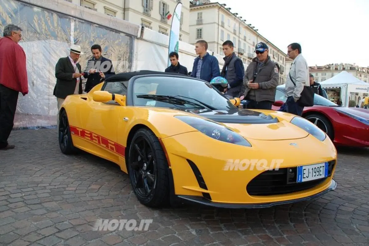 Tesla Roadster (7)