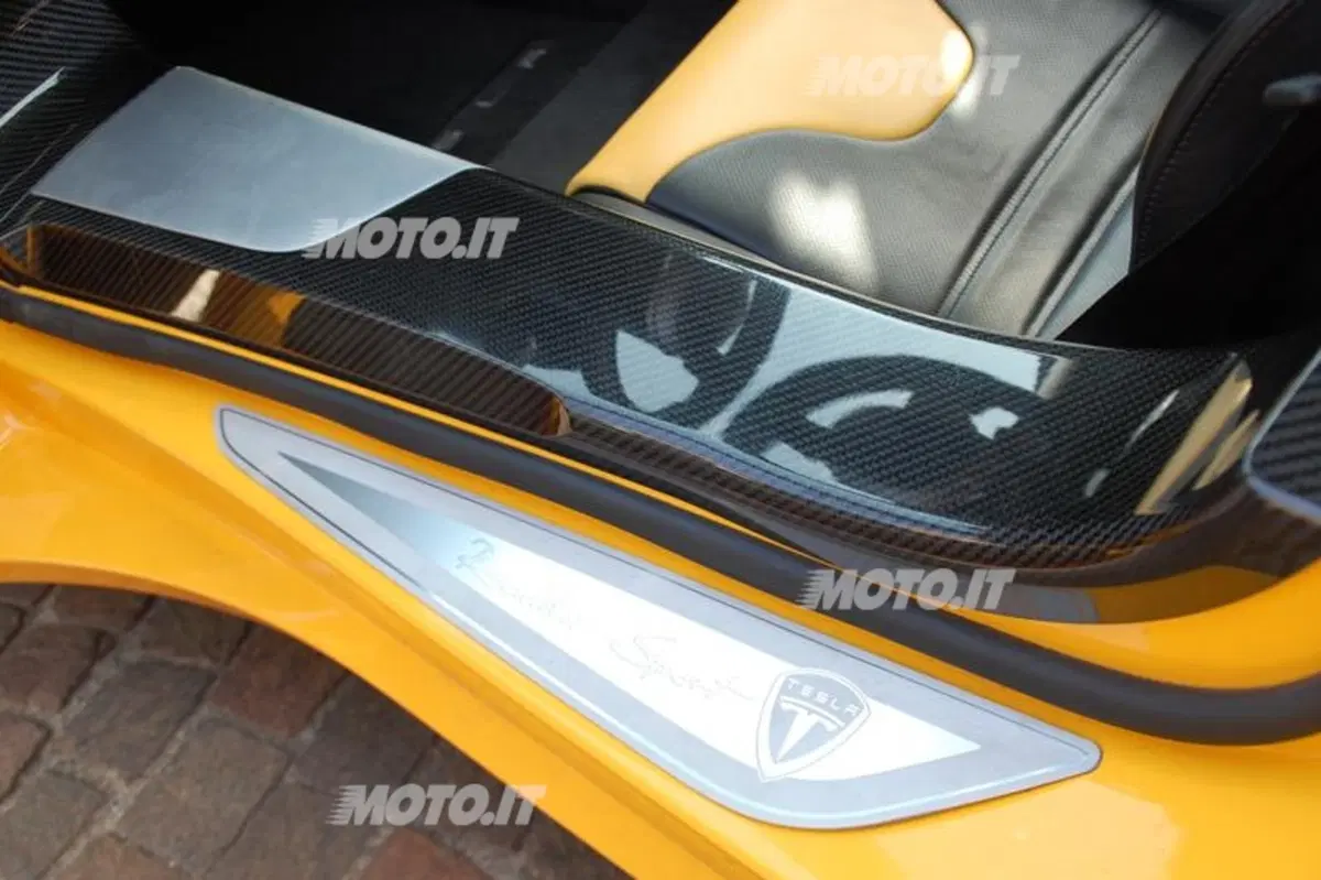 Tesla Roadster (15)