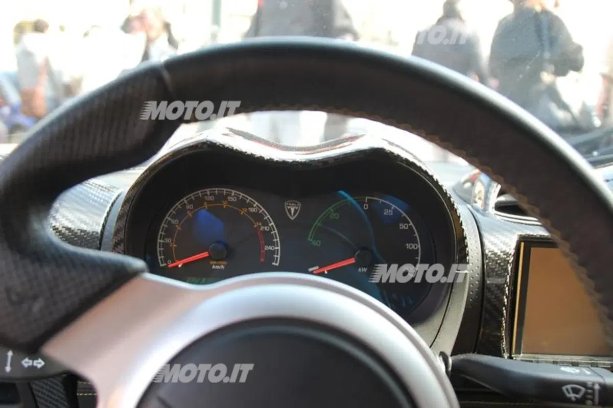 Tesla Roadster (41)