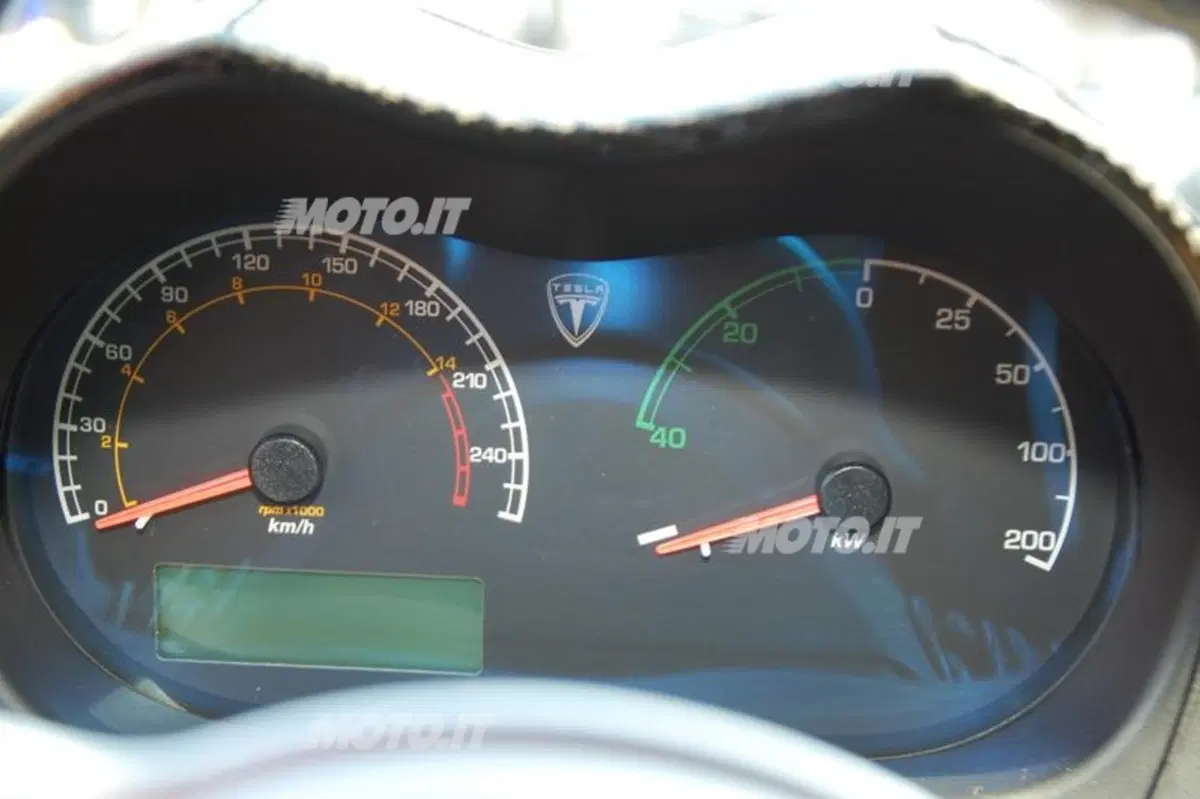 Tesla Roadster (47)
