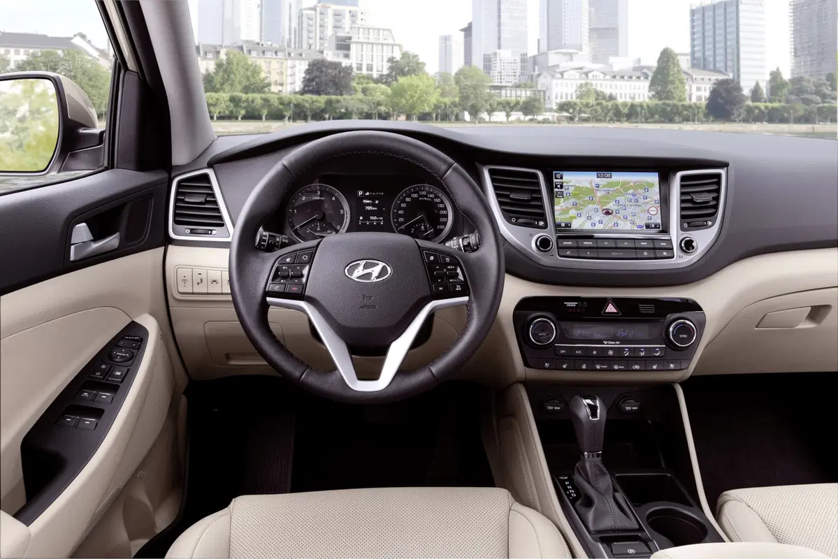 Quale comprare, Confronto: Seat Ateca 1.6 TDI Style Vs Hyundai Tucson 1.7 CRDi Comfort (7)