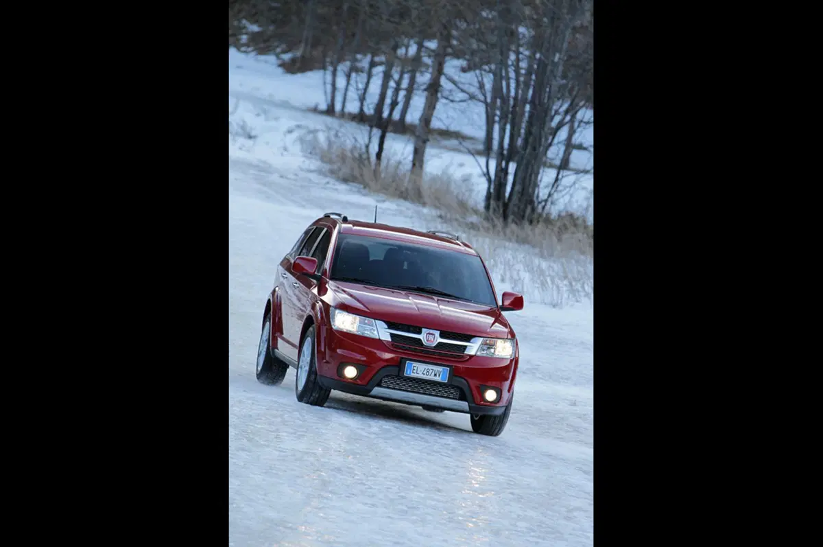 Fiat Freemont AWD: porte aperte il 26 e il 27 febbraio (2)