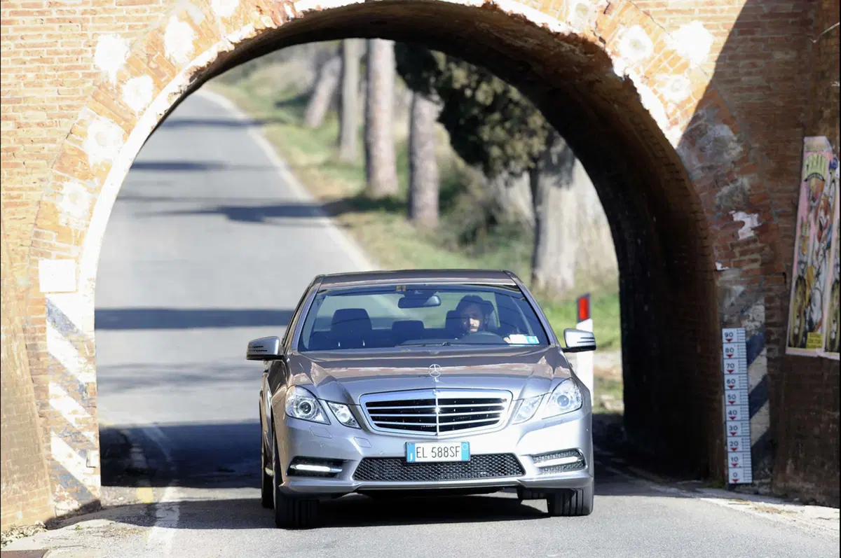 Mercedes-Benz Classe E Model Year 2012 (3)