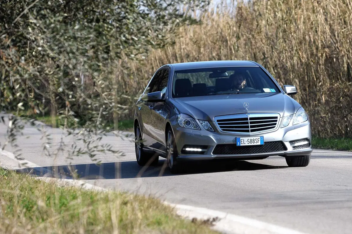 Mercedes-Benz Classe E Model Year 2012 (7)