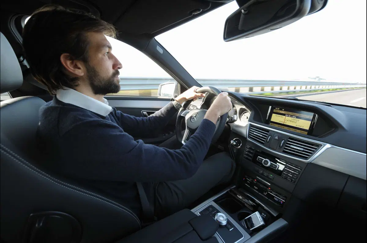 Mercedes-Benz Classe E Model Year 2012 (30)