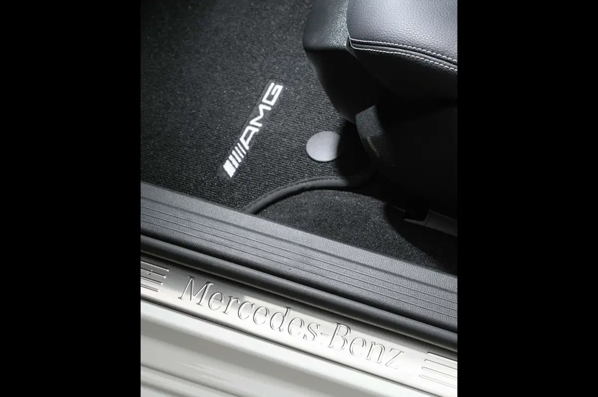 Mercedes-Benz Classe E Model Year 2012 (42)