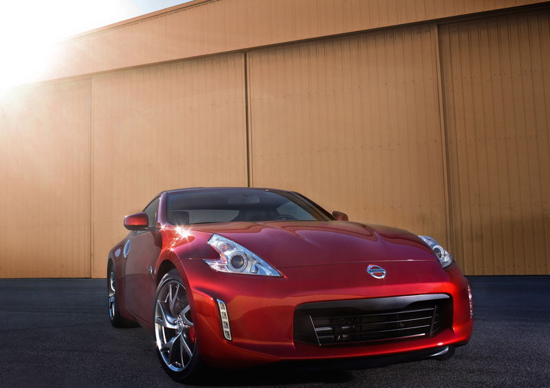 Nissan 370Z: svelato il restyling