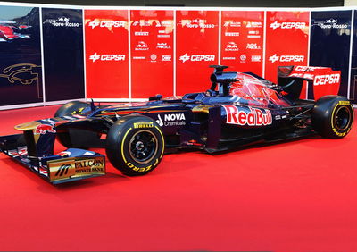 Toro Rosso STR7: la monoposto 2012