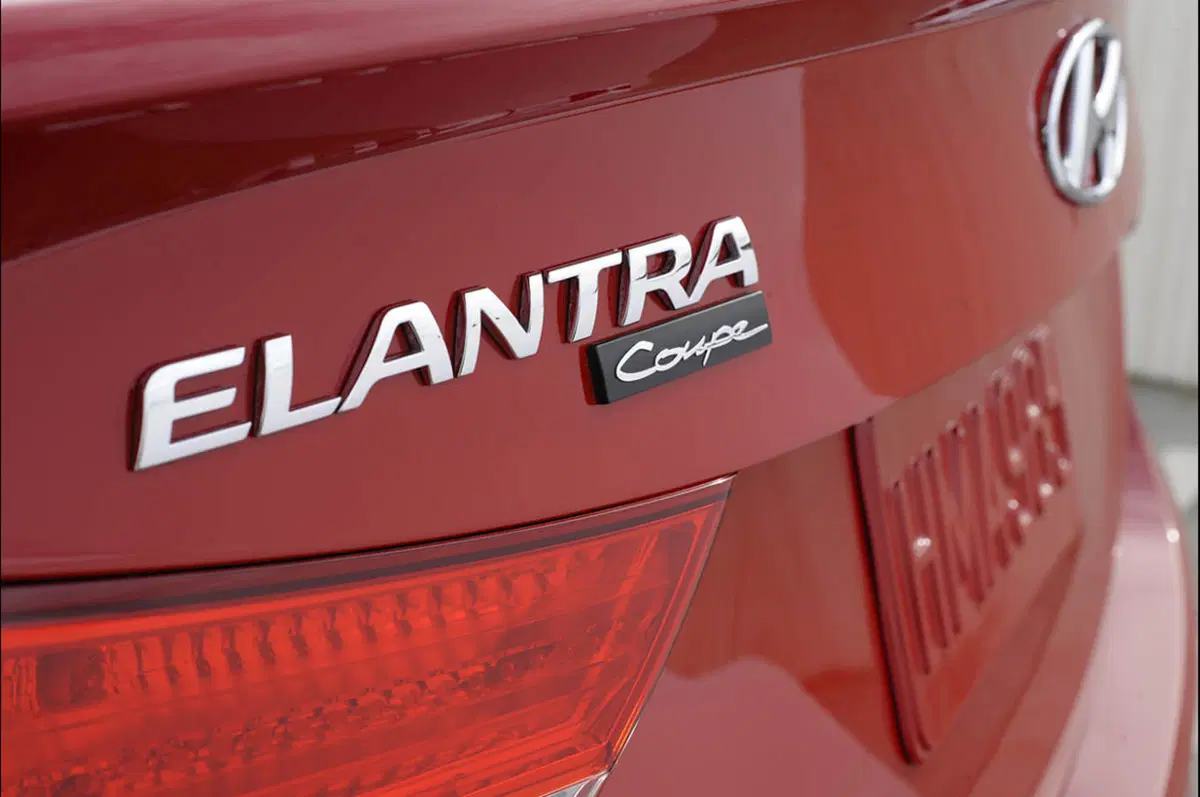 Hyundai Elantra Coupé: svelata a Chicago (8)
