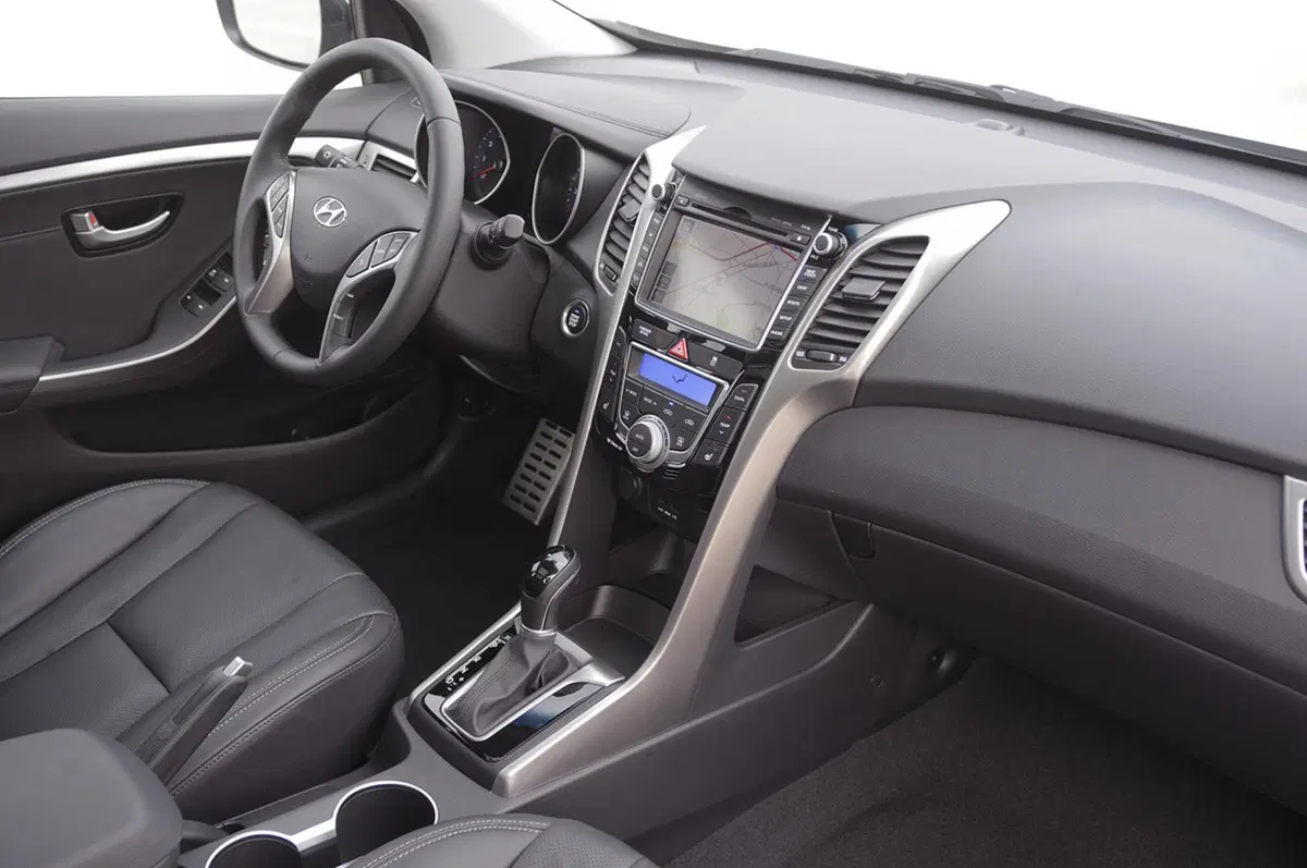 Hyundai Elantra GT: al debutto a Chicago (15)