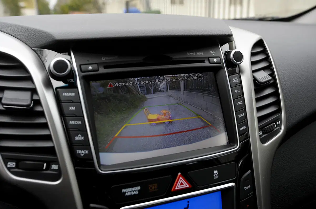 Hyundai Elantra GT: al debutto a Chicago (16)
