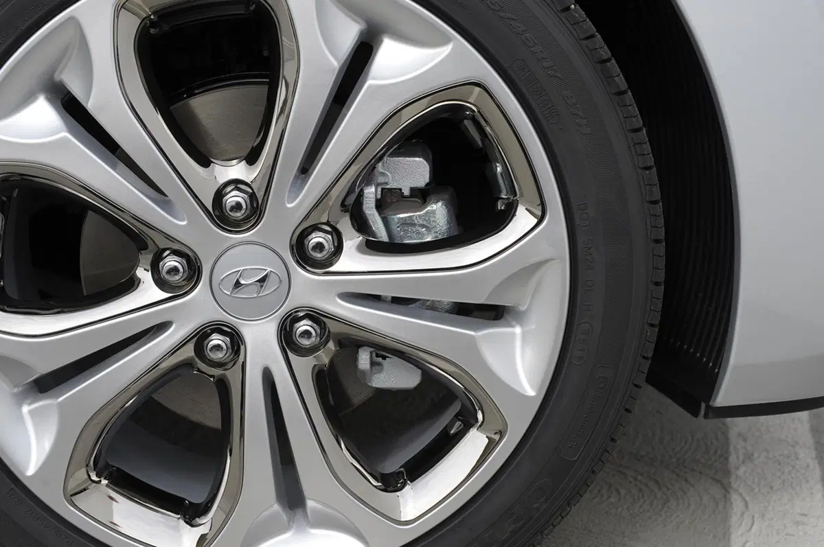 Hyundai Elantra GT: al debutto a Chicago (23)