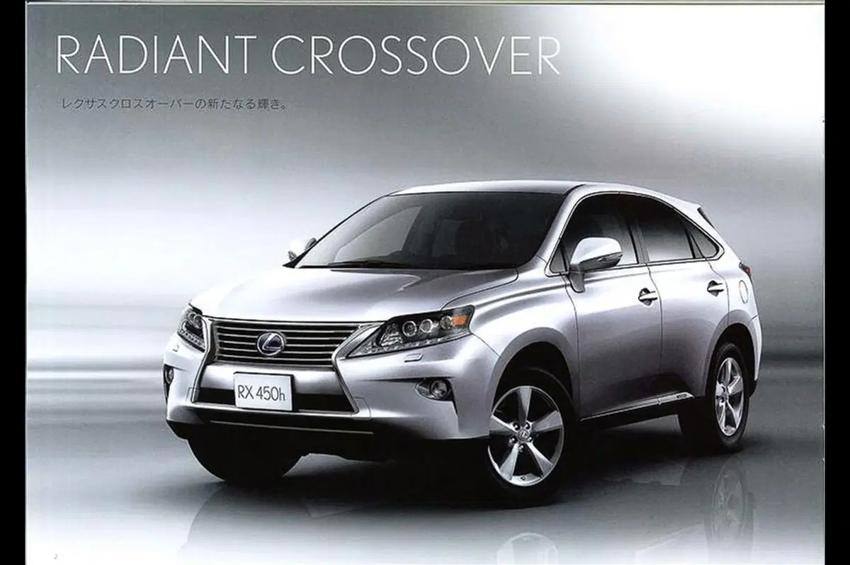 Lexus RX restyling: una scansione la anticipa (2)