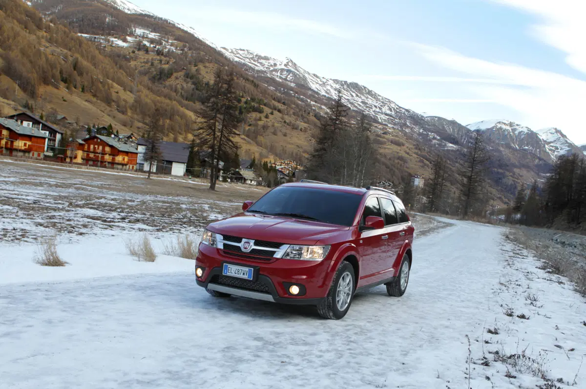 Fiat Freemont AWD 2.0 Multijet 2 e 3.6 V6