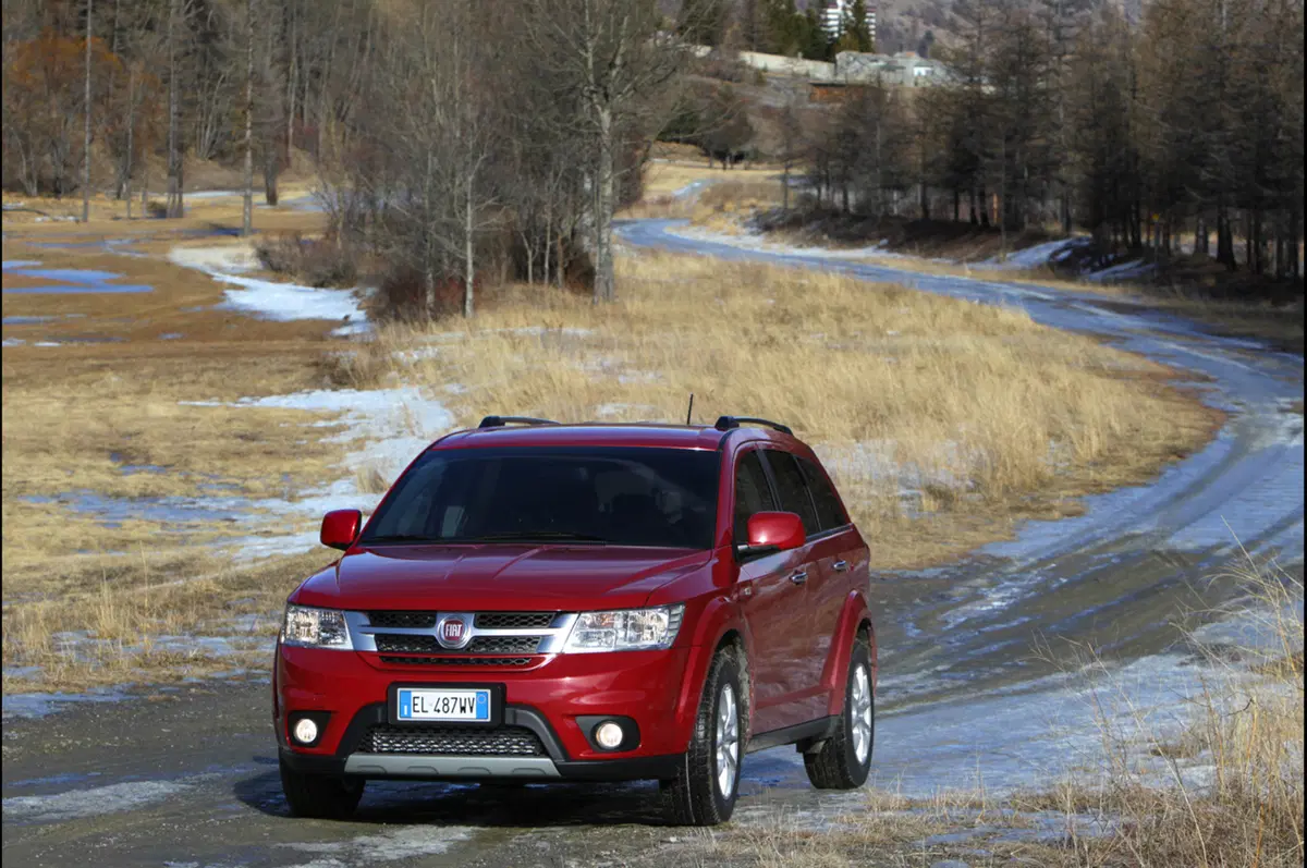 Fiat Freemont AWD 2.0 Multijet 2 e 3.6 V6 (6)