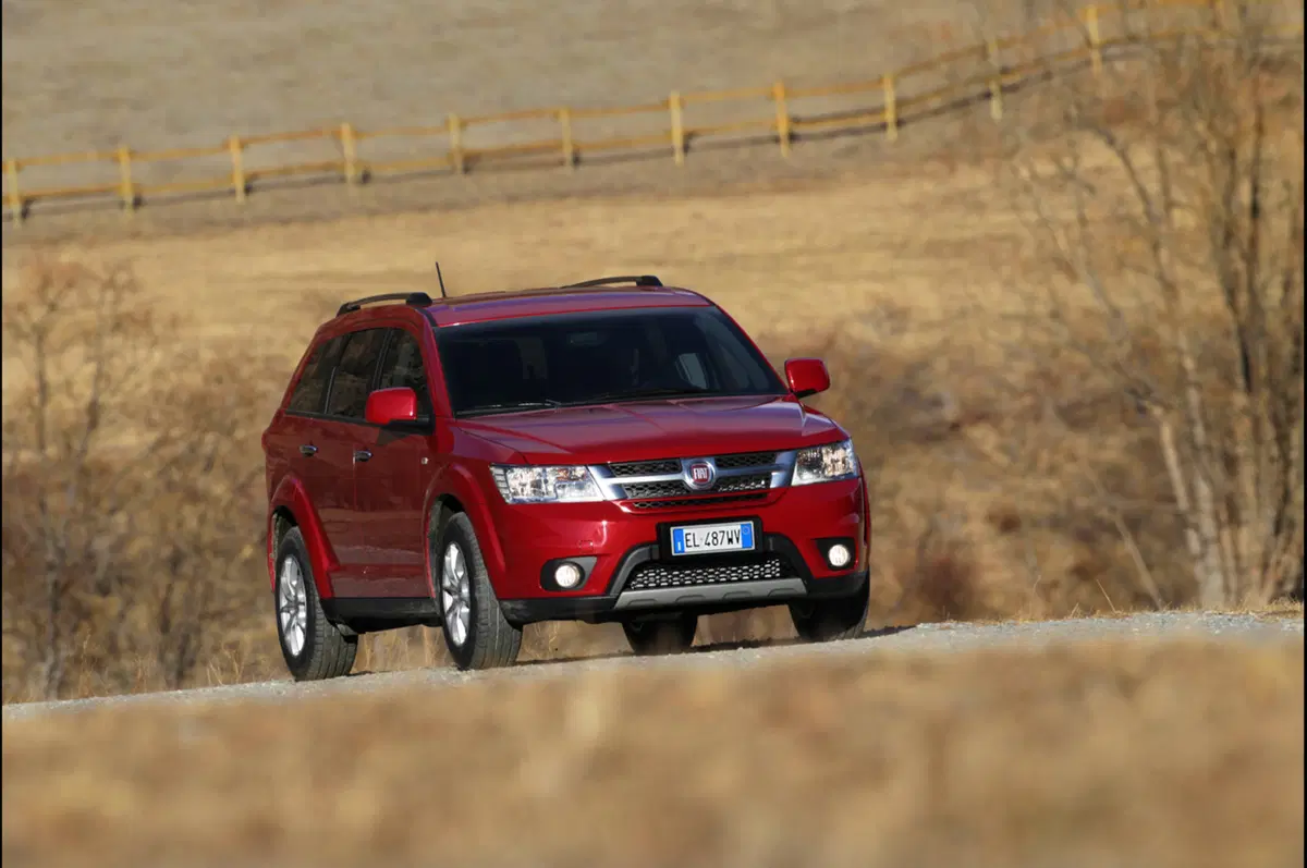 Fiat Freemont AWD 2.0 Multijet 2 e 3.6 V6 (16)