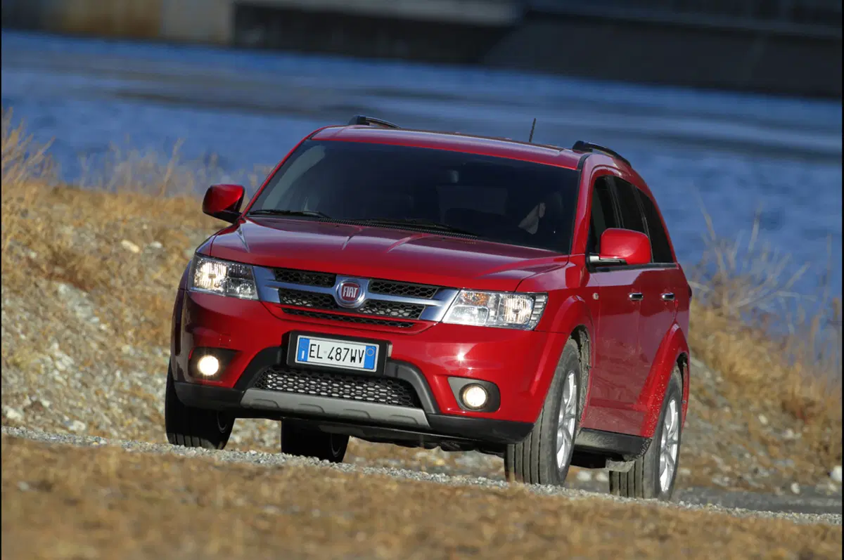 Fiat Freemont AWD 2.0 Multijet 2 e 3.6 V6 (18)