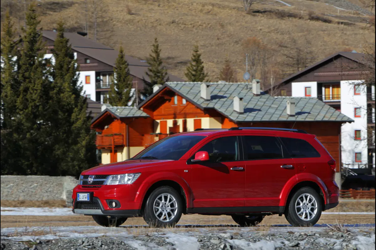 Fiat Freemont AWD 2.0 Multijet 2 e 3.6 V6 (23)