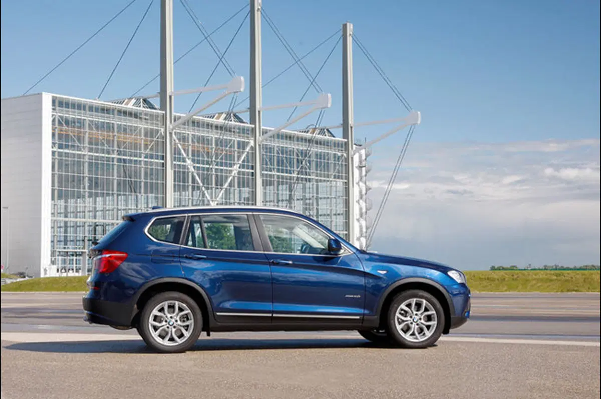 BMW X3 xDrive28i: ora con propulsore da 2.0 litri (2)