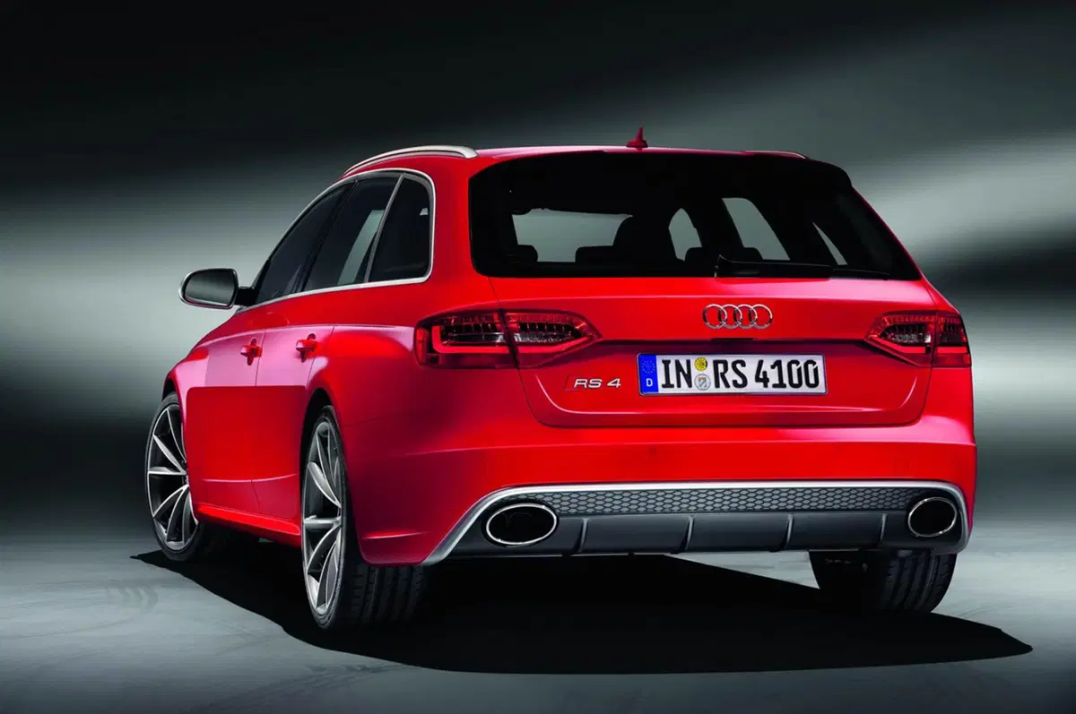 Audi RS4 Avant: debutterà a Ginevra (11)