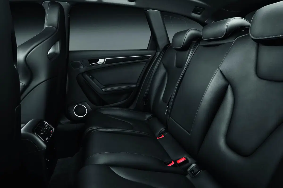 Audi RS4 Avant: debutterà a Ginevra (18)