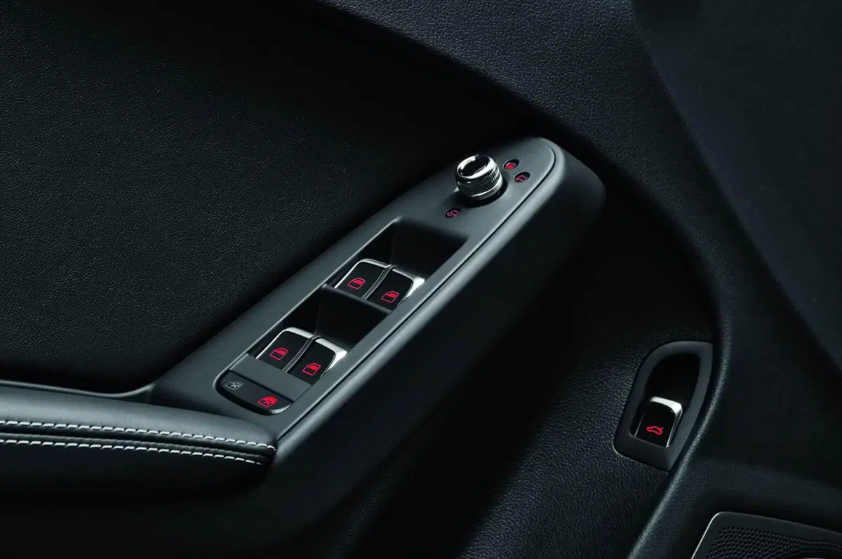 Audi RS4 Avant: debutterà a Ginevra (23)