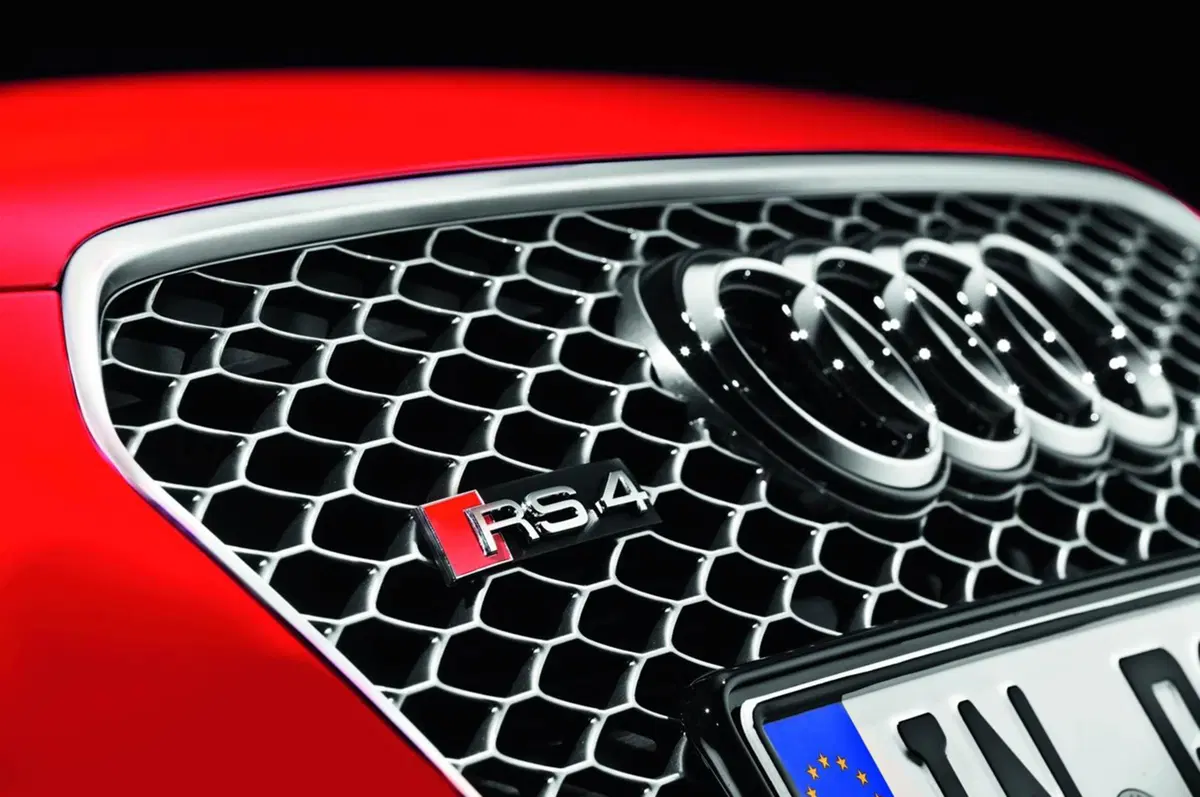 Audi RS4 Avant: debutterà a Ginevra (27)